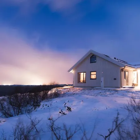 Casa de Férias Arctic Oasis Haven Pettvik